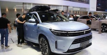 Huawei презентували недорогий кросовер із запасом ходу 1000 км (фото)