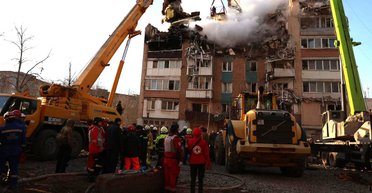 В Тернополе из-под завалов спасли мужчину: в ГСЧС удивлены, как он смог выжить (видео)