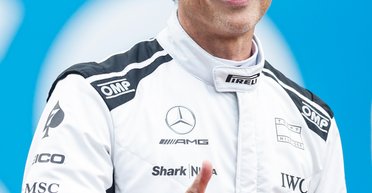 Бред Пітт здивував шанувальників помолоділим виглядом (фото)