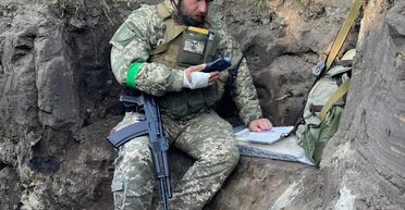 "Профессор из окопов" стал новым послом Украины в Венгрии: детали указа Зеленского (видео)