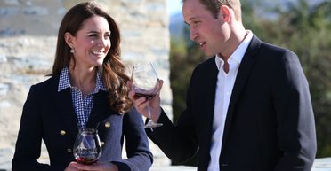 Експерт розповіла про ставлення принца Вільяма та Кейт Міддлтон до теорій змови (фото, відео)