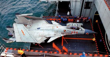 В Китае используют ИИ DeepSeek для разработки современных боевых самолетов: что известно