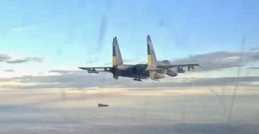 Су-27 уміє скидати бомби AASM-250 Hammer: у мережі з'явилося відео, яке це підтверджує