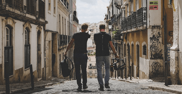 Украсть за 60 секунд: туриста за минуту дважды ограбили разные преступники