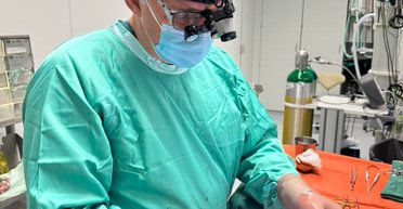 У Києві лікарі під обстрілами доставили донорське серце для дитини (відео)