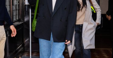 Марго Робби была замечена на прогулке с ребенком подруги (фото)