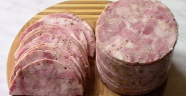 Як в домашніх умовах приготувати смачну шинку