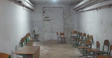 "Никто не застрахован": в КГВА прокомментировали обвал потолка в школьном укрытии в Киеве