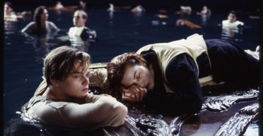 Двері "Титаніка", що врятували головну героїню, було продано за $718 тисяч (фото, відео)