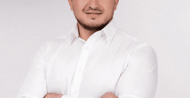 Депутат Тернопольского облсовета сбежал за границу и просит лишить его мандата (фото)