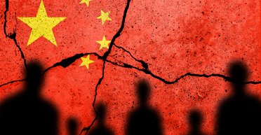 Выпали из окна, как в РФ: в Китае пять миллионеров покончили с собой за короткое время