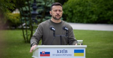 Ужасающее нападение: Зеленский отреагировал на покушение на премьера Словакии (фото)