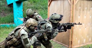 Идут напрямик через поля: в ВСУ рассказали о тактике россиян на границе с Днепропетровщиной