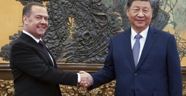 Путин боится сговора Трампа и Си: зачем Медведев ездил в Китай и что из этого Украине