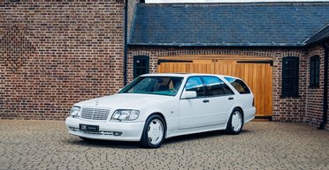 Эксклюзив из 90-х: на продажу выставили уникальный универсал Mercedes S600 W140 (фото)