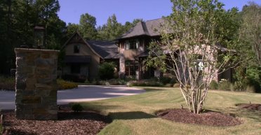 Незнайомка отримала права на будинок вартістю $4 млн без відома власника: як їй це вдалося