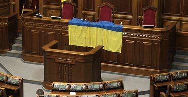 Рада жмет на паузу. Фракции парламентского большинства вошли в клинч и голосовать больше не хотят