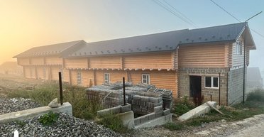 Будинки та земля в Буковелі на 52 млн грн: суд передав державі майно Рівненського військкома