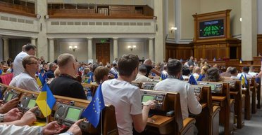 Гладких: "Европейская Солидарность" блокирует достройку ХАЭС из-за собственных бизнес-интересов