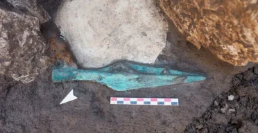 Изысканные украшения и оружие: в Италии археологи раскопали богатый некрополь железного века (фото)