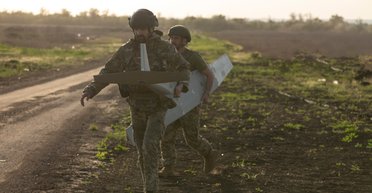 Мисливці за ППО та РЕБ: бійці розказали, як працюють американські БПЛА RQ-20 Puma (фото)