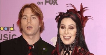 Син Шер виступив проти матері: що сталося