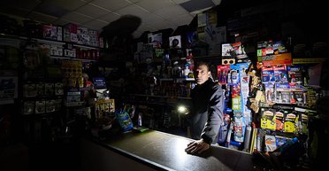 Атмосферна аномалія чи кібератака: що могло спричинити історичний блекаут у Європі