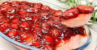 Клубничный пудинг: простой рецепт свежего и вкусного десерта