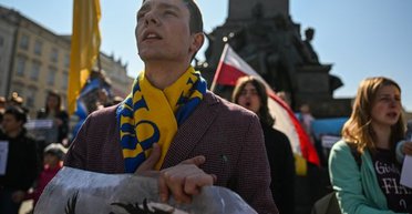 Для украинцев в Польше изменили правила пребывания: что будет с выплатами