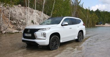 Старая школа: тест-драйв внедорожника Mitsubishi Pajero Sport