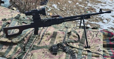 Музейний експонат на фронті: бійці ЗСУ затрофеїли рідкісний кулемет ТКБ-521 (фото)