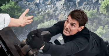 "Миссия невыполнима-7". Том Круз хорош в трюках, но "индийский" сюжет сводит на нет его  усилия