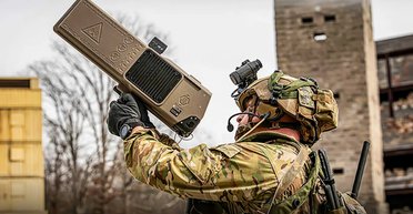 Не уничтожает БПЛА врага, а ворует их: как работает новейшая винтовка DZYNE (фото)