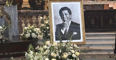 Похорон Валентино Гаравані: як світові зірки прощалися з "імператором" високої моди (відео)