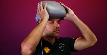 Nissan навчився "програмувати" мізки гонщиків для покращення результатів (фото)