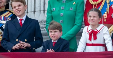 Розкрито приховане значення образів Луї, Джорджа та Шарлотти на королівському заході