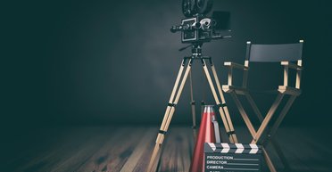 Джеймс Бонд, взросление "на районе" и road movie Каменец - Хотин. 7 самых креативных клипов октября