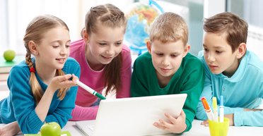 Поддерживай цифровую осведомленность с детства: как обучать поколение digital native