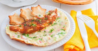 Омлет із крабовими паличками: найпростіший рецепт смачного сніданку