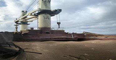 Ракетний удар по зерновозу поблизу Чорноморська: в ISW пояснили, чого домагається РФ