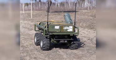 Бесшумный и стойкий к РЭБ: наземный робот D-21 допущен к эксплуатации в ВСУ (фото)