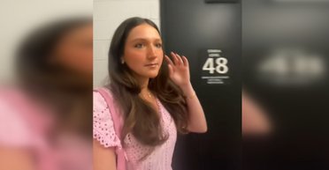 Жительница элитной квартиры на 53 этаже стала затворницей из-за сломанных лифтов