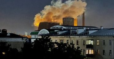 "Там горить завод": дрони атакували хімкомбінат "Азот" в Тульській області (відео)