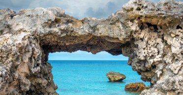 Бермудські острови тримає на плаву 20-кілометрова "полиця" в мантії Землі