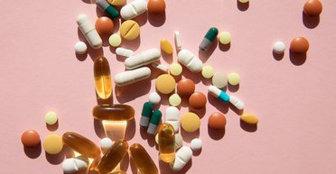 Почти четверть миллиарда на онкобольных: В ГП "Медицинские закупки" планируют закупить лекарства по завышенным ценам, — адвокат Олег Перегуда