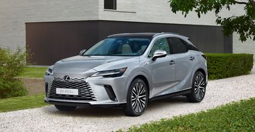 На украинский рынок выходит мощный кроссовер Lexus с расходом 1,3 л на 100 км (фото)