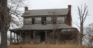 Пара купила найпотворніший будинок на вулиці й "зірвала джекпот": в чому його перевага (фото)