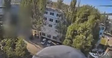 Взрывалось и горело: в ГУР показали БПЛА, подорвавший полковника МВД РФ в Энергодаре (видео)