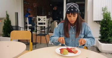 Не поехала бы снова: экс-ведущая "Орла и Решки" назвала страну, которая показалась ей неинтересной