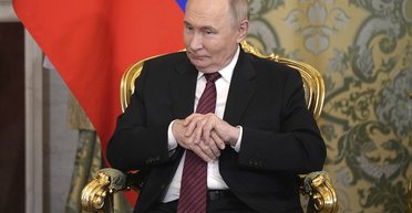 Очень хотел: Эпштейн пытался всячески "завоевать расположение" Путина, — Sky News